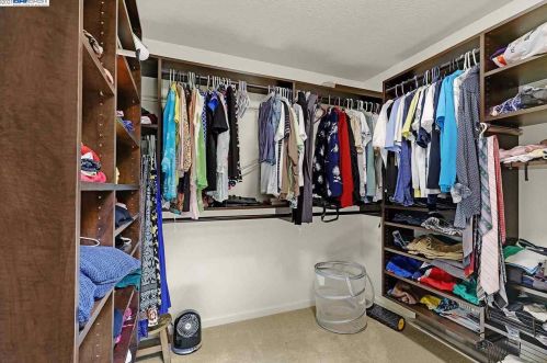 7426 Stonedale Dr, Pleasanton CA  94588-3737 exterior