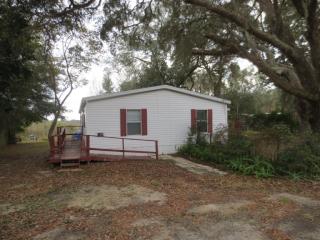 18660 25th Pl, Ocklawaha, FL 32179-2570