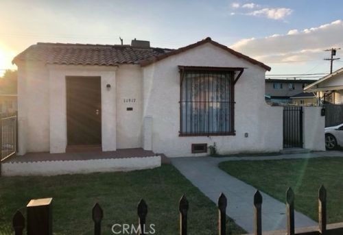 11917 Long Beach Blvd, Lynwood, CA 90262-4329