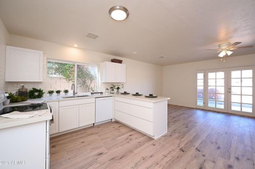 2200 El Prado Rd, Chandler, AZ 85224-2133