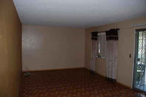 490 Nut Tree Rd, Vacaville CA  95687-3321 exterior