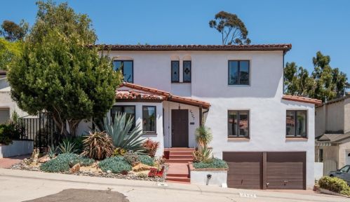 2727 Dove St, San Diego CA  92103-6121 exterior