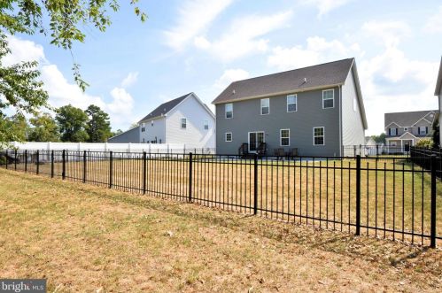 261 Hightide Dr, Frederica, DE 19946-2120