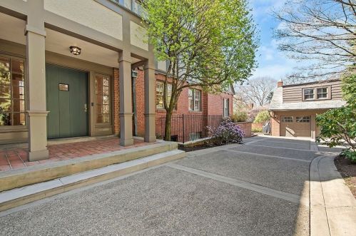 1342 Inverness Ave, Pittsburgh, PA 15217-1156