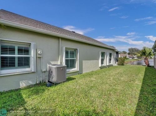 7725 Mansfield Hollow Rd, Delray Beach FL  33446-3375 exterior