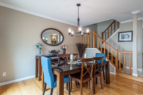 55 Villas Cir, Huntington Station NY  11747-3059 exterior