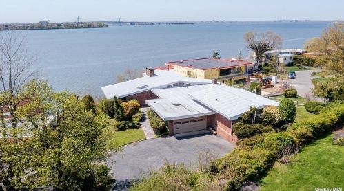 32 Shorecliff Pl, Great Neck, NY 11023-2016