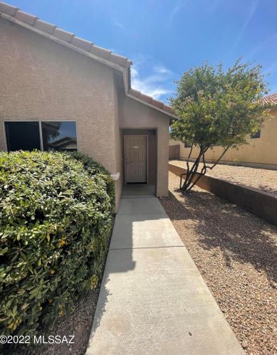 3037 Mountain Dew St, Tucson, AZ 85746-1096
