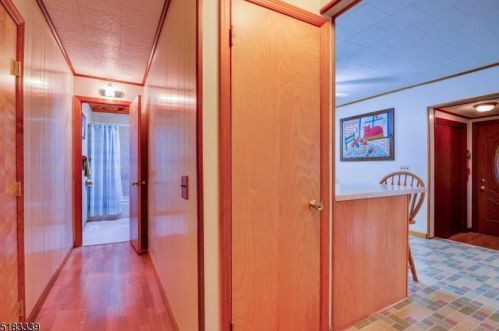 40 Lake Pochung Rd, Wantage NJ  07461-4126 exterior