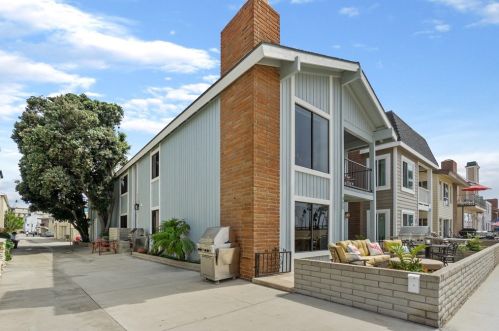 400 Oceanfront, Newport Beach, CA 92661-0203