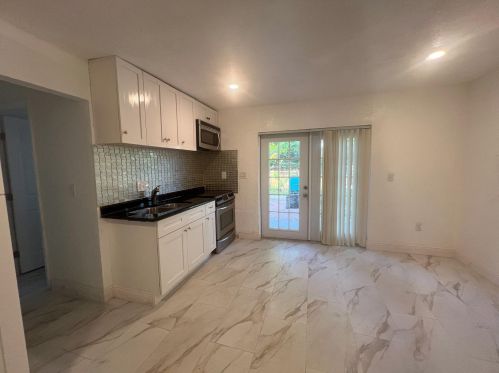 1634 1st St, Boynton Beach FL  33435-2704 exterior