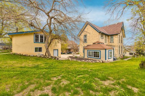 204 10th Ave, West Bend, WI 53095-3104