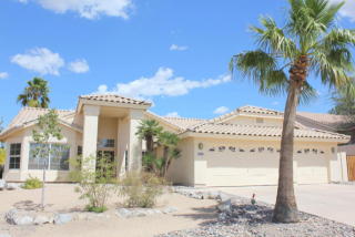 10719 Morningside Dr, Goodyear, AZ 85338-9529