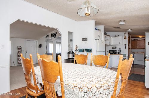 7205 Camino De Oeste, Tucson AZ  85742-9676 exterior