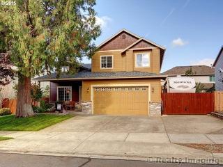 1753 Wonderview Ave, Damascus, OR 97030