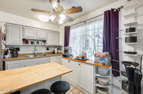 18602 132 Ave, Sun City AZ 85375-4502 exterior