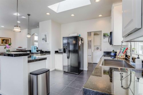 134 Bluejay Dr, Santa Rosa CA  95409-4105 exterior