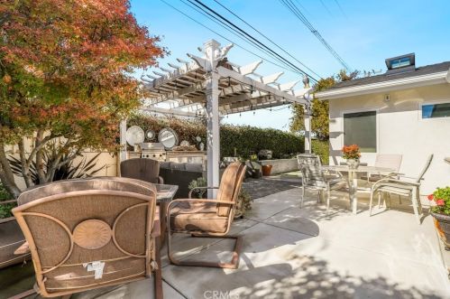 23317 Carlow Rd, Torrance CA  90505-4454 exterior
