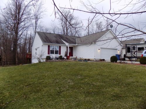 2063 Whispering Wind Ln, Amelia, OH 45102-2313