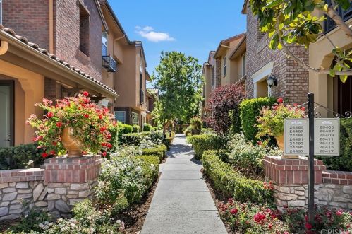 24493 Marzal St, Santa Clarita, CA 91354-3061