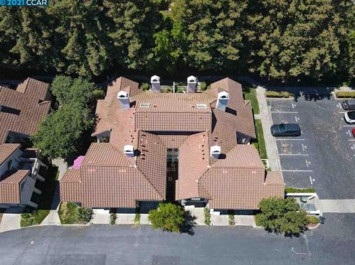 7294 Cronin Cir, Pleasanton CA  94568-2330 exterior