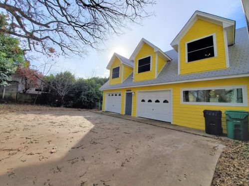 2223 Locust St, Denton, TX 76209-1805