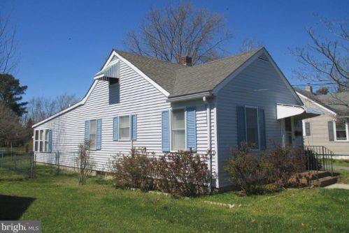 210 Lovers Ln, Slaughter Beach, DE 19963-2619