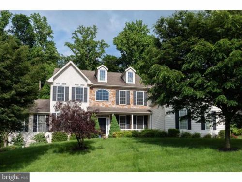 352 Sterling Ln, Downingtown, PA 19335-3207