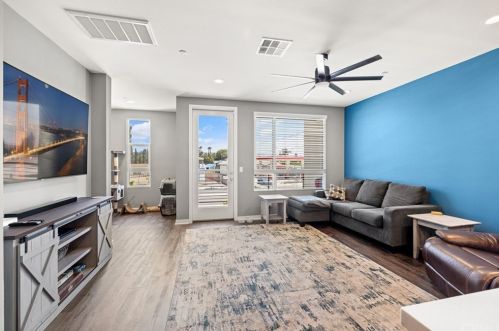 2812 Glassell St, Orange CA  92865-1002 exterior