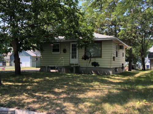 349 29th Ave, Saint Cloud, MN 56303-3751