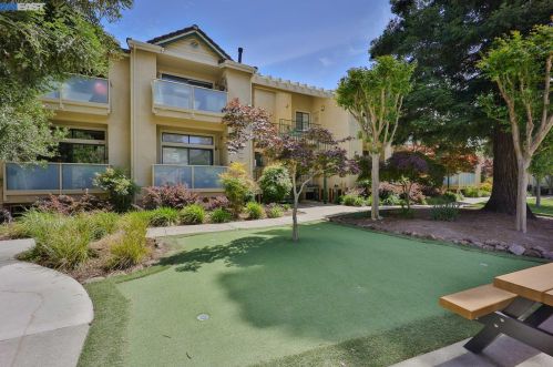 3074 Fostoria Cir, Danville CA  94526-5563 exterior