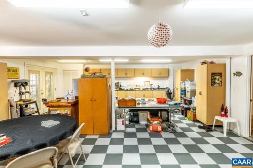 287 Jefferson Dr, Bybee VA 22963-3212 exterior