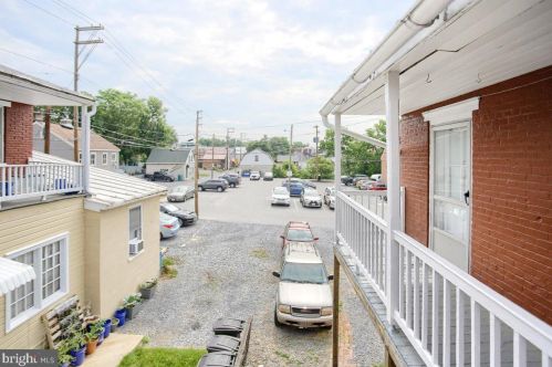 139 Pitt St, Carlisle PA  17013-2336 exterior