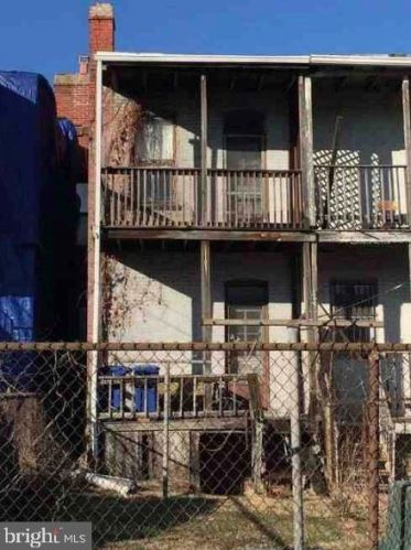 1210 Irving St, Washington, DC 20010-2416