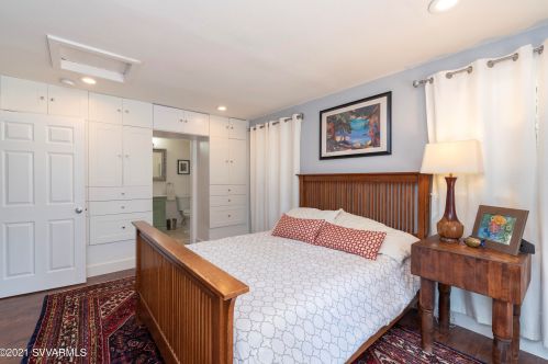 105 Mtn Shadows Dr, Sedona AZ 86336-3927 exterior