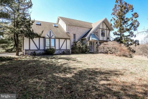 1140 Sassafras Ln, Navy Sup Dpt, PA 17055-6030