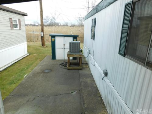 29 Alison Dr, Avenel NJ  07001-1929 exterior