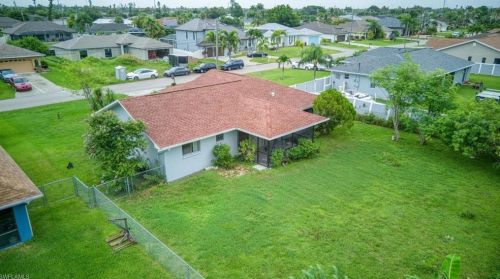 1704 2nd St, Cape Coral FL  33909-2741 exterior