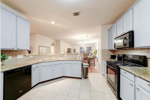 7334 Jacobs Wl Dr, Richmond TX  77407-4990 exterior