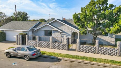 7403 Beck Ave, North Hollywood, CA 91605-3308