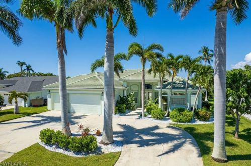 623 56th St, Cape Coral, FL 33914-7222