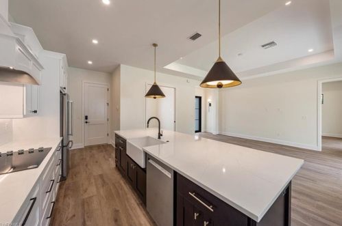 1208 Royal Palm Dr, Naples FL  34103-4823 exterior