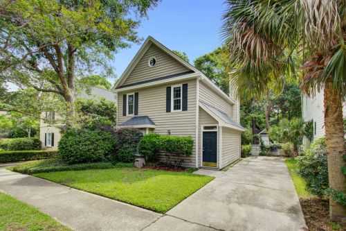 978 Governors Rd, Mount Pleasant SC  29464-9227 exterior