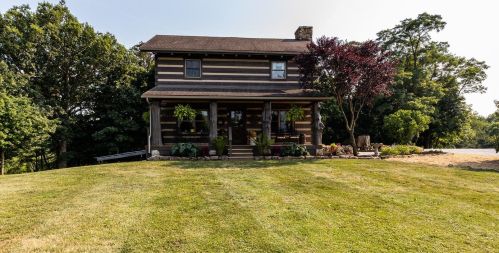 7390 Coopermill Rd, Zanesville, OH 43701-9327
