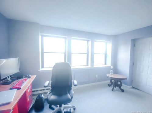 201 College St, Middletown CT  06457-3279 exterior