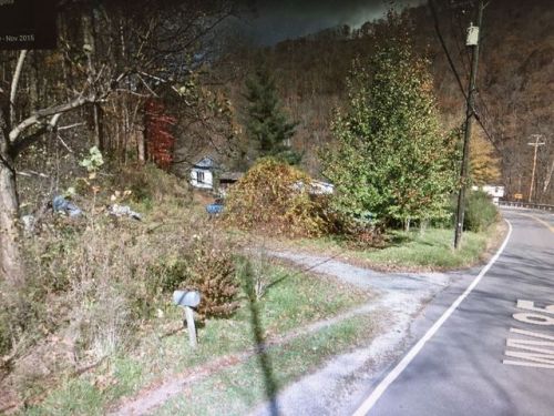 27568 Pond Fork Rd, Madison, WV 25130-9395