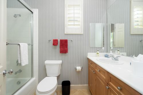 27 Toscana Way, Rancho Mirage CA  92270-1977 exterior