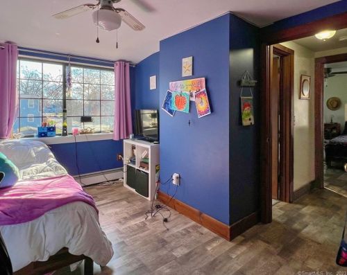 82 Chambers St, Manchester CT  06042-2912 exterior