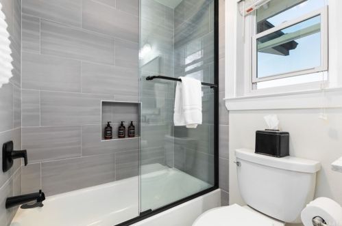 1725 Nacimiento Lake Dr, Lake Nacimiento CA  93446-7788 exterior