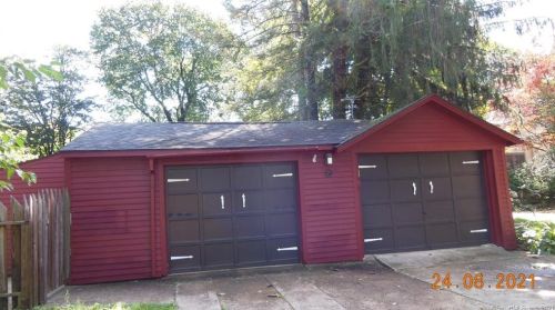 37 Town St, Norwich CT  06360-2323 exterior